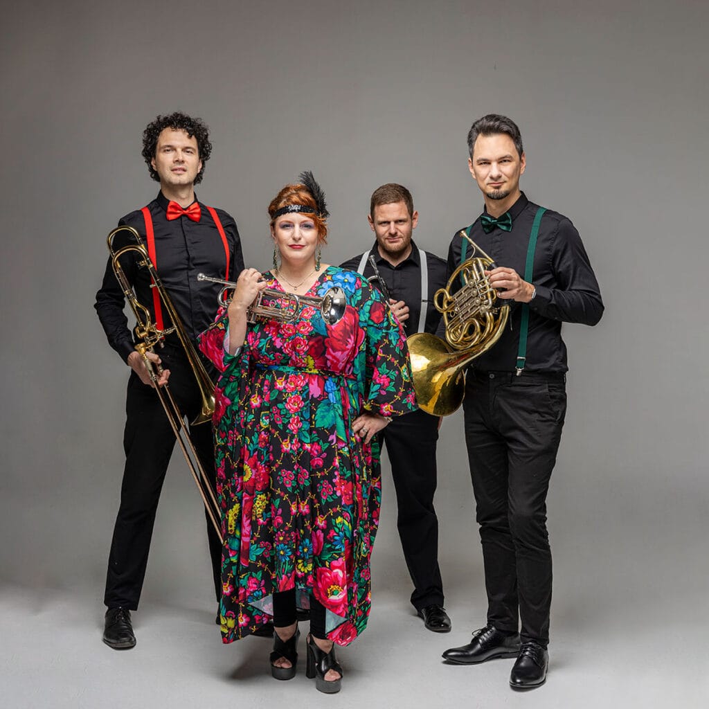 kuna testvérek crop